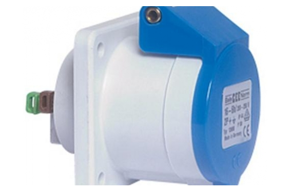 سوكت نتاية 3 بول 32 امبير داخل cee