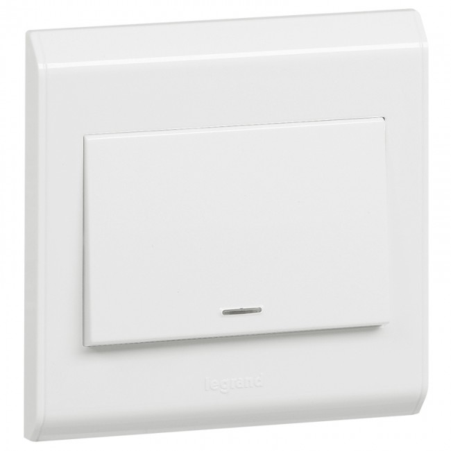 مفتاح تكييف بلانكو 20 امبير 250فولت بالارضى ليجراند