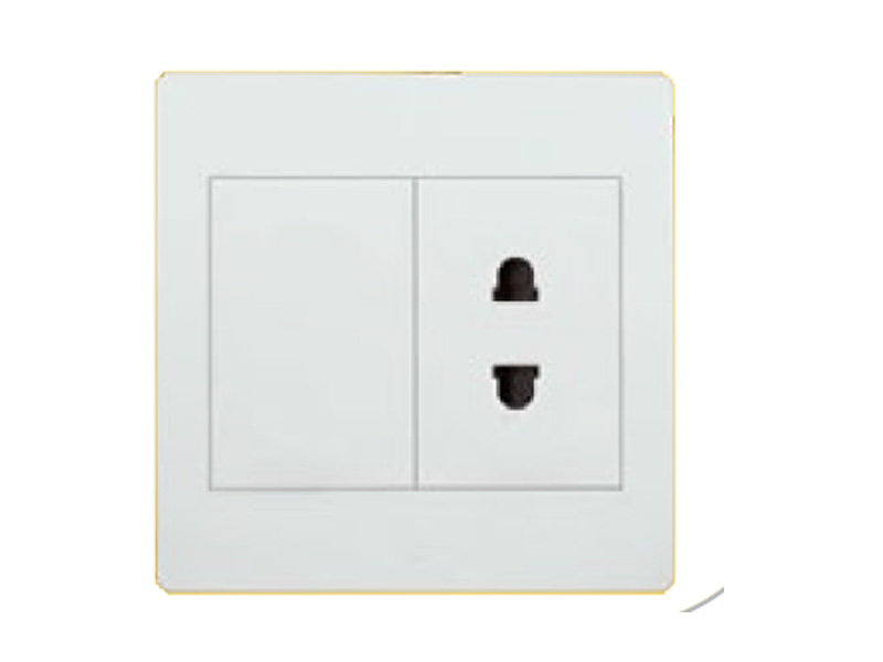 لقمة بريزة امريكى مفرد 16 امبير 7*7 ابيض ساس