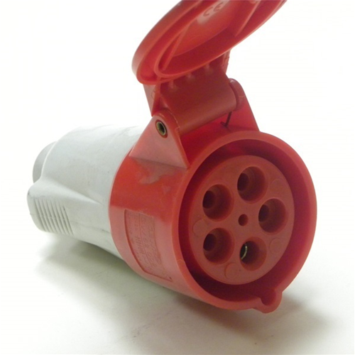 بريزة صناعي نتاية5*32 امبير طاير جويس ip44