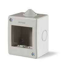 علبة خارج مانع مياة 1 فتحة اسكامى IP55