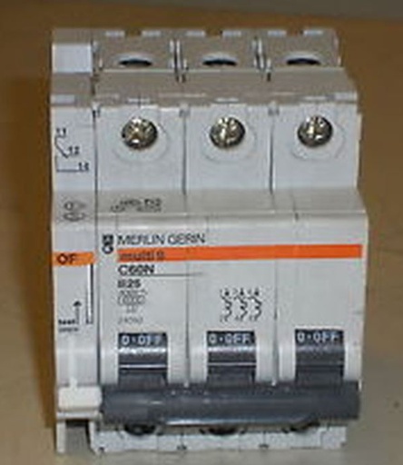 [61121] قاطع تيار ثلاثى 20 امبير 4.5 ك مارلين