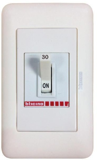 [bsb1/30ea] مفتاح تكييف30 امبير بالوش ابيض ايدج