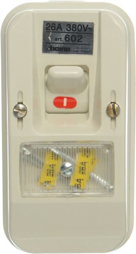 [603nu] مفتاح تكييف خارج 3 فاز 32 امبير بتشينو