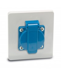 [13950] بريزة شوكو بالغطاء والارضى داخل فاميتل